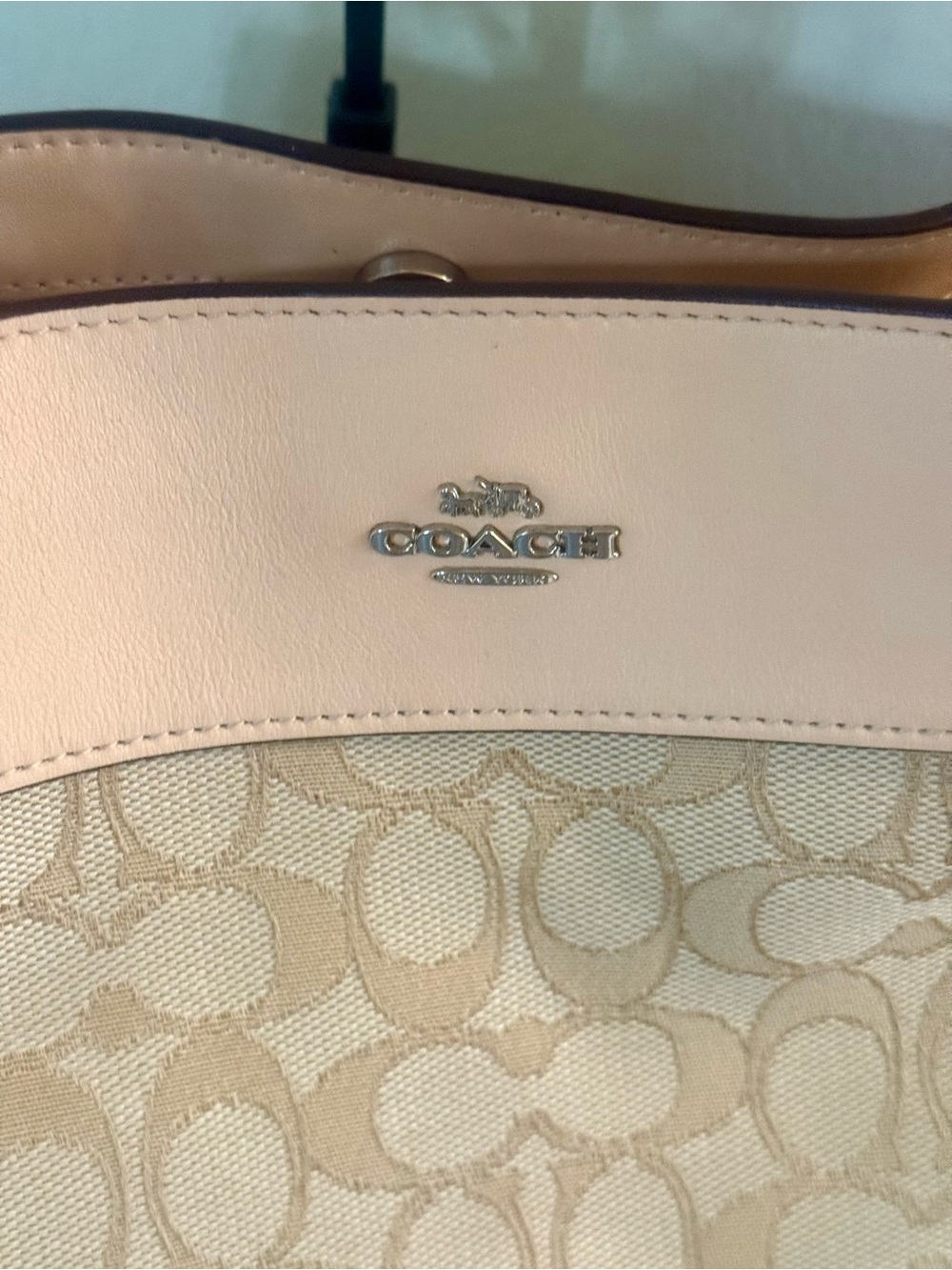 Coach Lexy- Pre-Loved, Excellent Condition - Picture 7 of 15